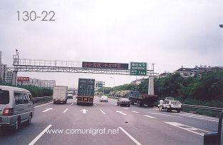 Foto 130-22 - Autopista de Shanghai al parque industrial Zhejiang en Wenzhou para visitar a la empresa Shanghai Xinya Printing Co Ltd de Wenzhou, China - 13-Junio-2006