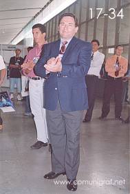 Foto 17-34 - C.P. Héctor Portillo Ruíz en la inauguración de la Expo Artes Gráficas León 2003 en el Poliforum de la ciudad de León, Gto. México.