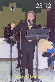 Foto 23-12 - Olé Emmert Andersen de Heidelberg en el festejo del día del impresor 2003 de Canagraf Guanajuato realizado el 27 Septiembre 2003 en el Salón La Quinta Maravilla de la ciudad de León, Gto. México.