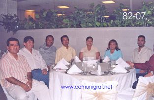 Foto 82-07 - Colaboradores de la empresa Coloristas y Asociados de León, Gto. en la Comida Baile del día del Impresor de Canagraf Guanajuato, realizada el 24 de Septiembre 2005 en el Hotel La Nueva Estancia de la Ciudad de León, Guanajuato México
