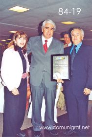 Foto 84-19 - El Lic. Gerardo de Jesús Hinojosa con dos de sus colaboradores en la tradicional Comida Baile del día del Impresor de Canagraf Guanajuato, realizada el 24 de Septiembre 2005 en el Hotel La Nueva Estancia de la Ciudad de León, Guanajuato México.