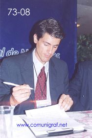 Foto 73-08 - Mauricio Cobian de SunChemical Querétaro en el Encuentro Nacional de Negocios Gráficos (Pymes) realizado del 22 al 24 de Septiembre 2005 en el Hotel La Nueva Estancia de la ciudad de León, Gto. México.