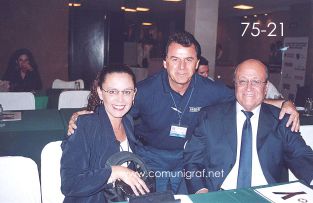 Foto 75-21 - Lucía Cristina Báez Vélez, Ing. Javier Navarro y Don Javier Báez Espinoza en el Encuentro Nacional de Negocios Gráficos (Pymes) realizado del 22 al 24 de Septiembre 2005 en el Hotel La Nueva Estancia de la ciudad de León, Gto. México