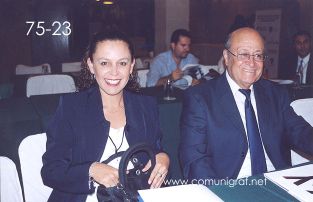 Foto 75-23 - Lucía Cristina Báez Vélez y Don Javier Báez Espinoza en el Encuentro Nacional de Negocios Gráficos (Pymes) realizado del 22 al 24 de Septiembre 2005 en el Hotel La Nueva Estancia de la ciudad de León, Gto. México