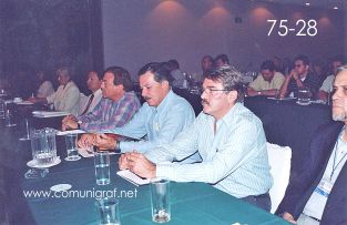 Foto 75-28 - Vista parcial de los asistentes en el Encuentro Nacional de Negocios Gráficos (Pymes) realizado del 22 al 24 de Septiembre 2005 en el Hotel La Nueva Estancia de la ciudad de León, Gto. México