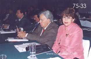 Foto 75-33 - Señora Francis Contreras O. (der) de Grafilux de la ciudad de México en el Encuentro Nacional de Negocios Gráficos (Pymes) realizado del 22 al 24 de Septiembre 2005 en el Hotel La Nueva Estancia de la ciudad de León, Gto. México