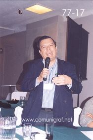 Foto 77-17 - Don Carlos Gálvez Herrera de Talleres Gráficos Púrépecha de Morelia, Mich. en el Encuentro Nacional de Negocios Gráficos (Pymes) realizado del 22 al 24 de Septiembre 2005 en el Hotel La Nueva Estancia de la ciudad de León, Gto. México.