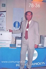 Foto 78-36 - Don Carlos Islas Mezta de Konica Minolta en el Encuentro Nacional de Negocios Gráficos (Pymes) realizado del 22 al 24 de Septiembre 2005 en el Hotel La Nueva Estancia de la ciudad de León, Gto. México.