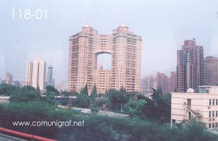 Foto 118-01 - Grupo de edificios en Shanghai, China - 11-Junio-2006
