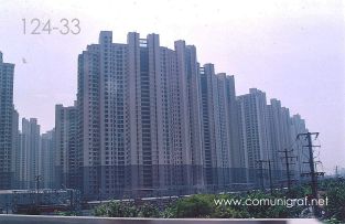 Foto 124-33 - Conjunto de edificios en Shanghai, China - 12-Junio-2006