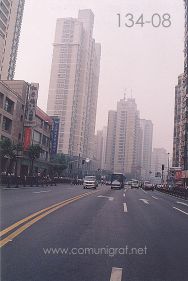 Foto 134-08 - Avenida Tianyaoqiao de Shanghai China - 16-Junio-2006