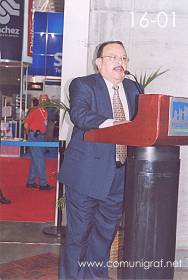 Foto 16-01 - Don Raúl Erbez Cortéz (Q.E.P.D.) en la inauguración de la Expo Artes Gráficas León 2003 en el Poliforum de la ciudad de León, Gto. México.