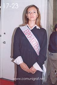 17-23 - Señorita del grupo de edecanes de la Expo Artes Gráficas León 2003 en el Poliforum de la ciudad de León, Gto. México.